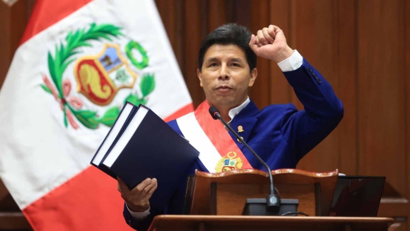 Perú: Pedro Castillo resiste los embates del Congreso y la justicia para destituirlo